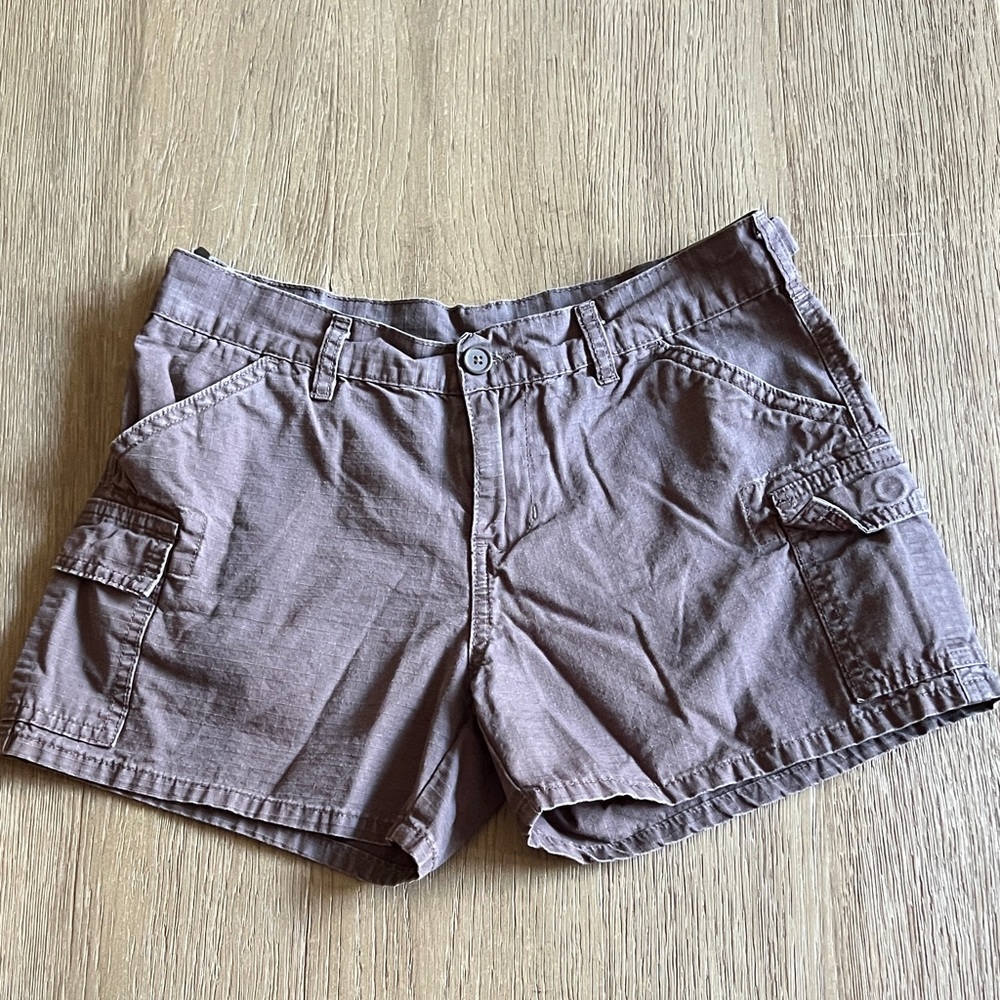 Brandy Melville cargo shorts. Gray.